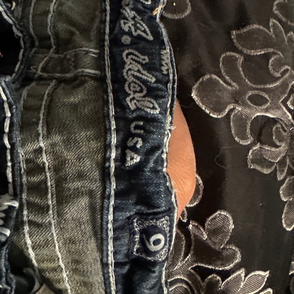 la idols - Picture 1 of 3